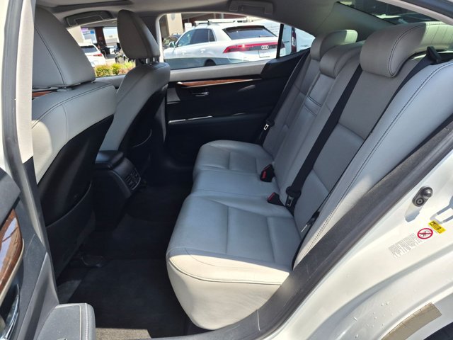 Used 2013 Lexus ES 350 w/ Luxury Pkg FWD image 15