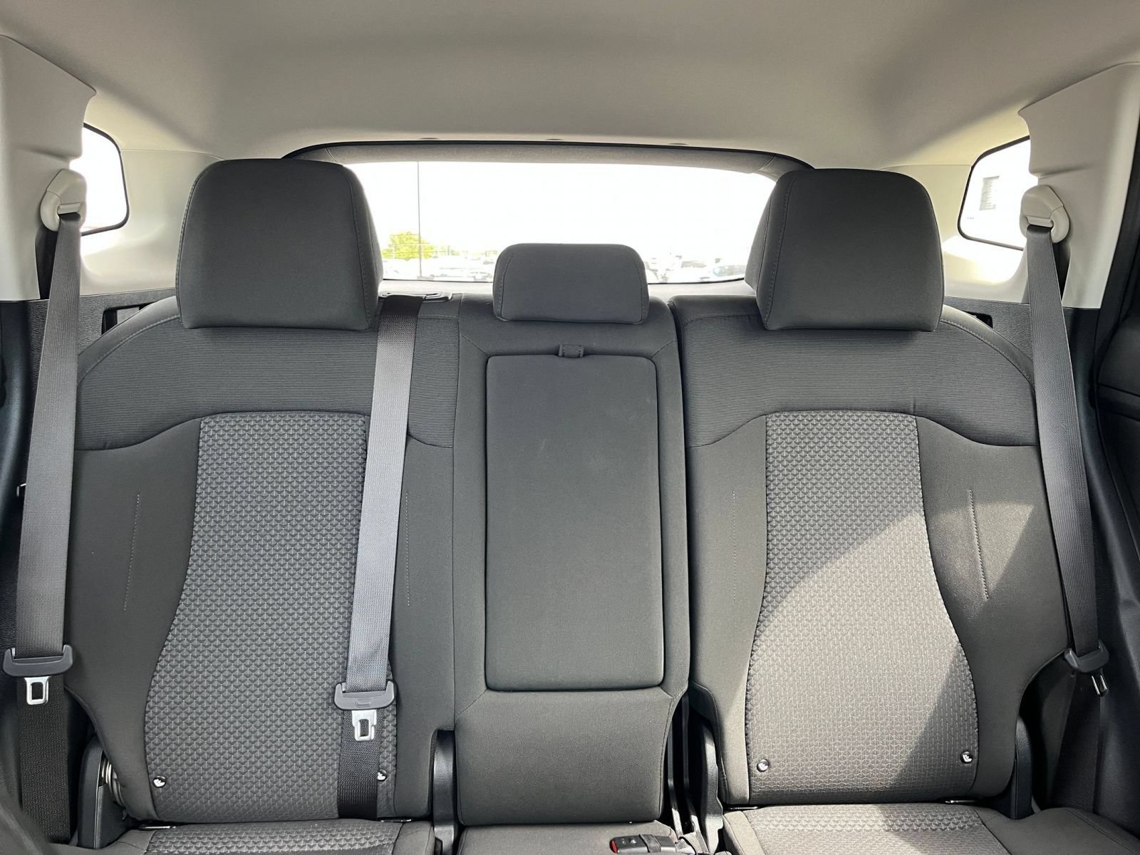 Used 2025 Kia Sportage LX FWD image 32