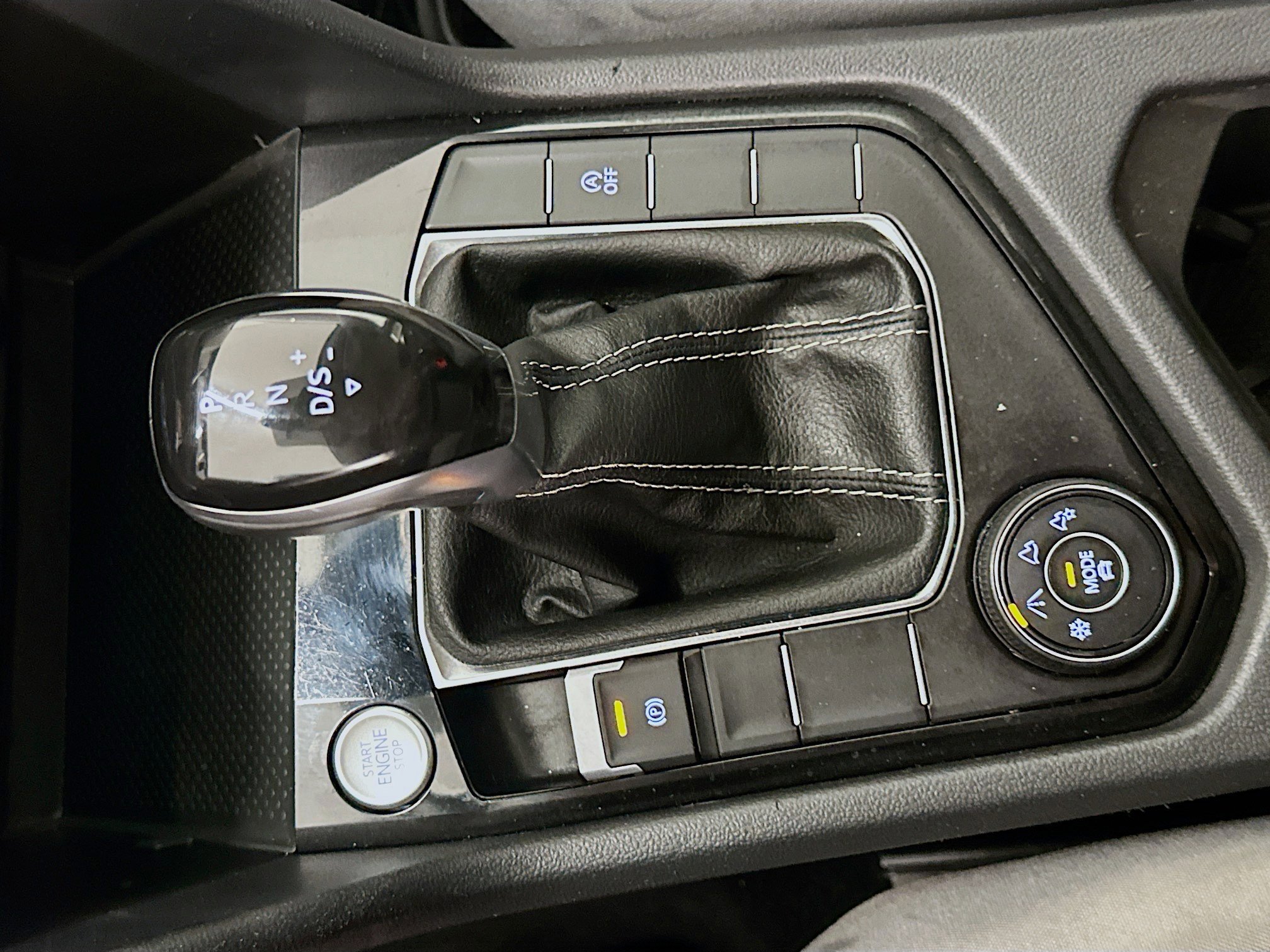 Used 2024 Volkswagen Taos S image 25