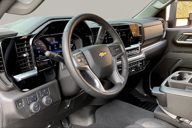 Used 2025 Chevrolet Silverado 2500 LT w/ Convenience Package image 12