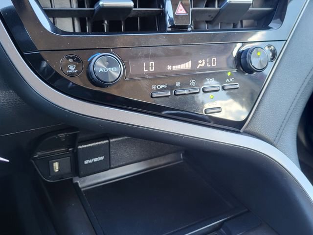 Used 2022 Toyota Camry LE image 17