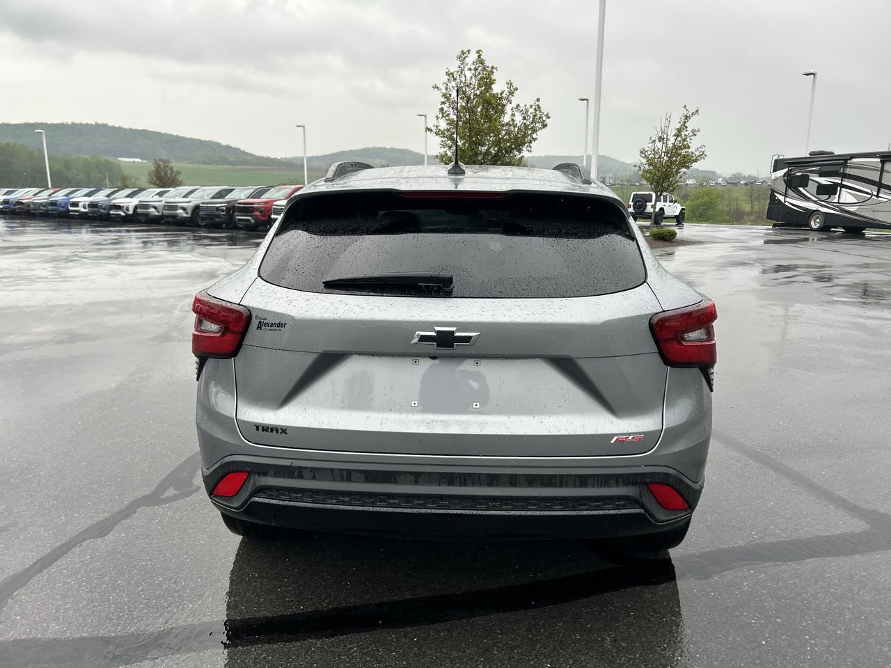 New 2025 Chevrolet Trax RS w/ Sunroof Package FWD image 6