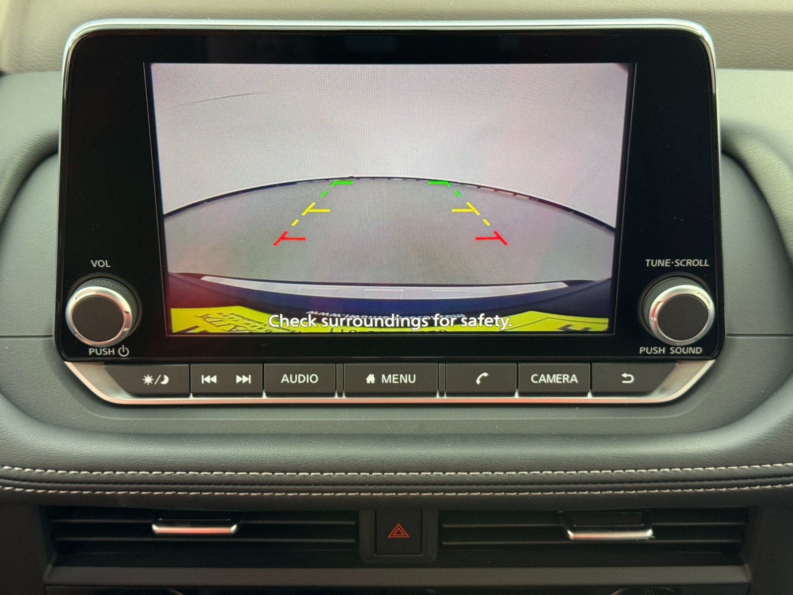 Used 2023 Nissan Rogue SV FWD image 23