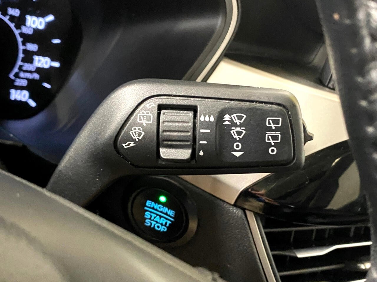 Used 2020 Ford Escape SEL image 20