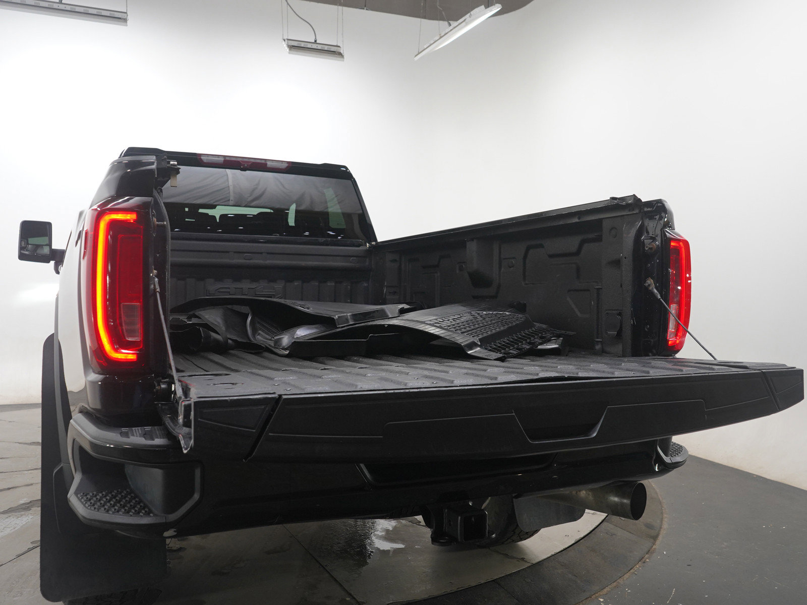 Used 2022 GMC Sierra 2500 AT4 w/ Gooseneck/5TH Wheel Package image 17