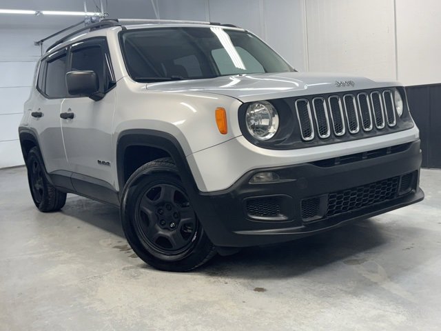 Used 2015 Jeep Renegade Sport w/ Power & Air Group image 32