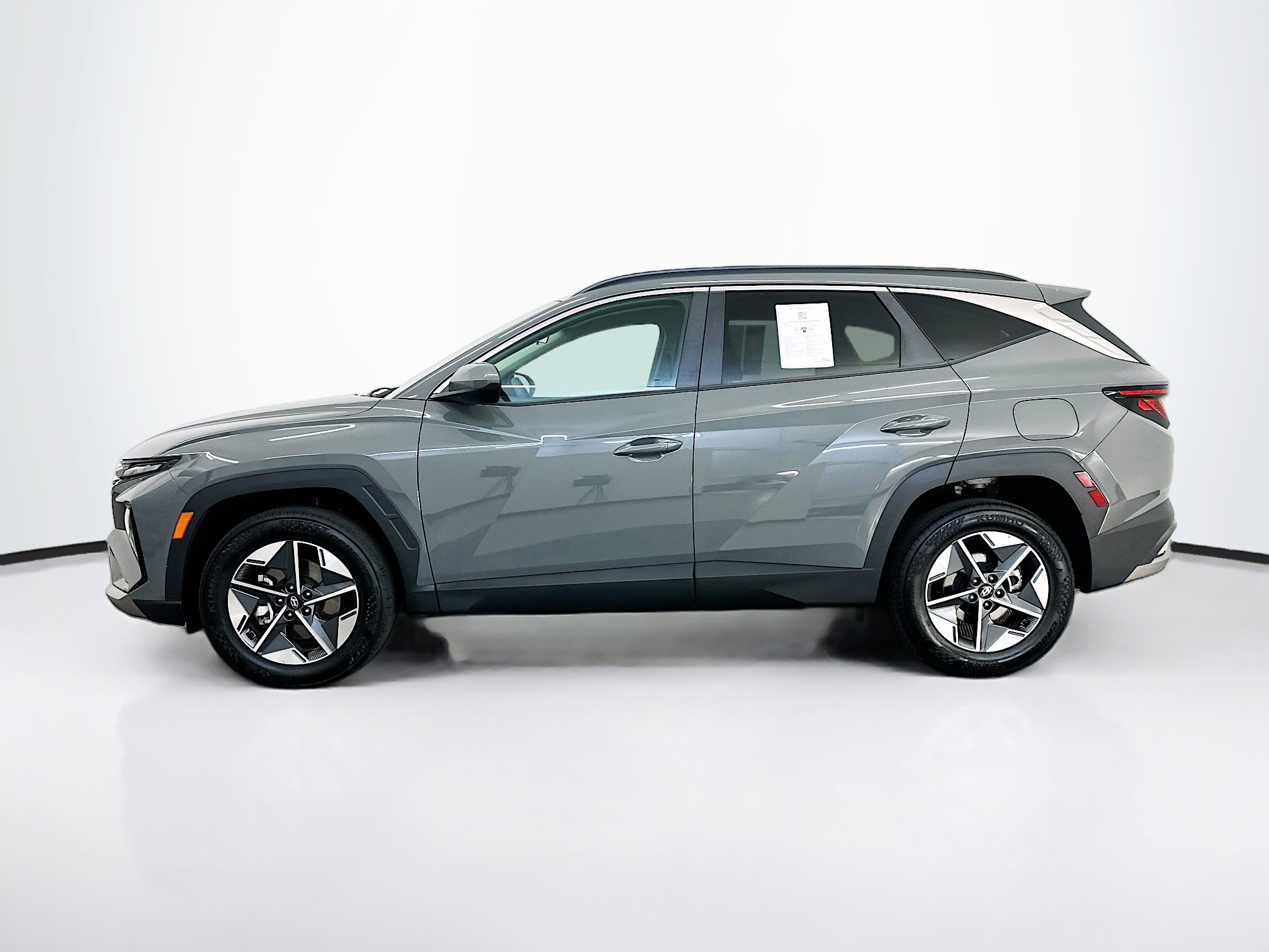 Used 2025 Hyundai Tucson SEL AWD/4WD image 4