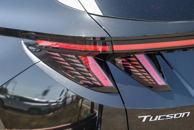 Certified 2023 Hyundai Tucson SEL AWD/4WD image 10