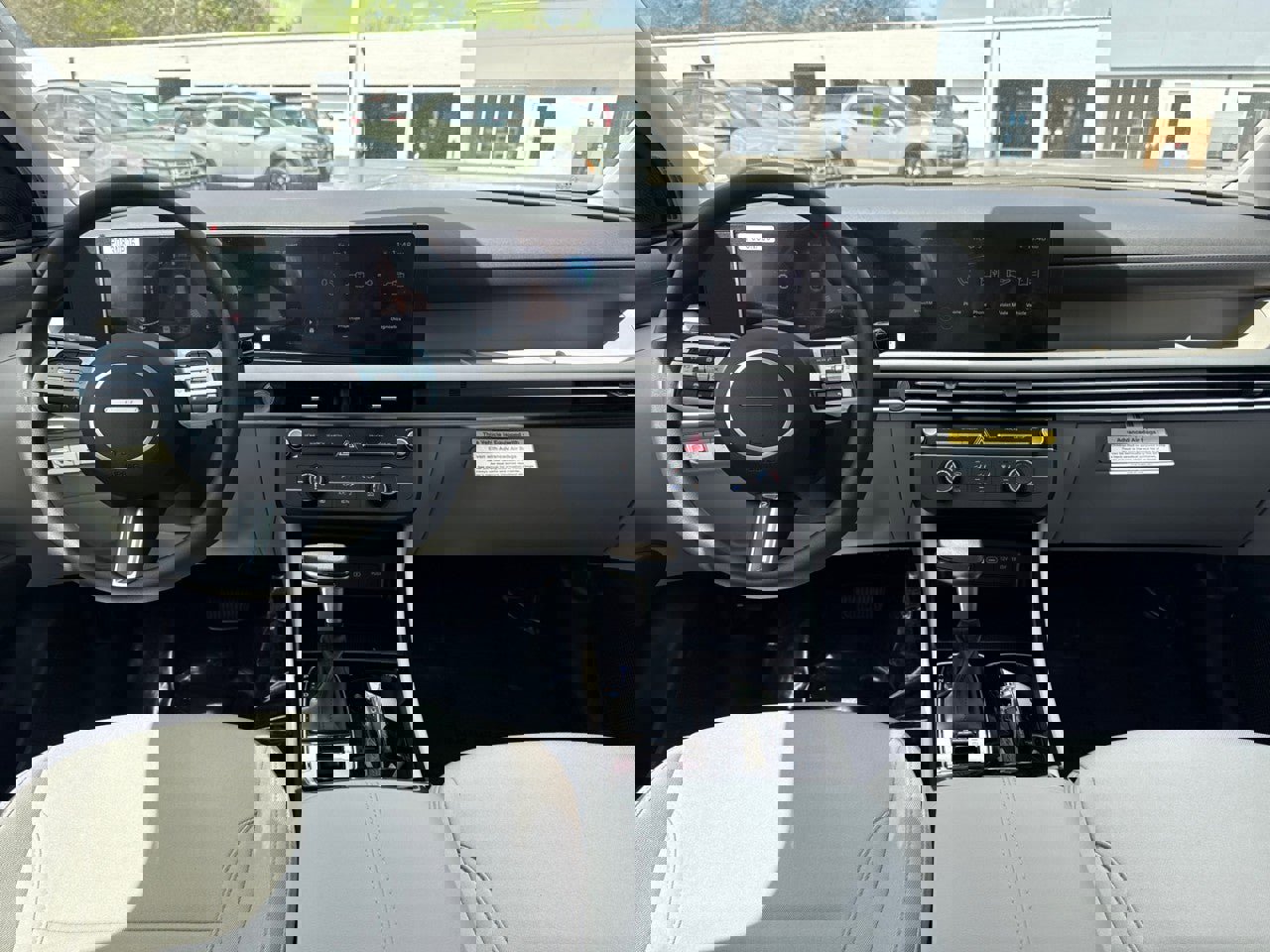 New 2026 Hyundai Tucson SE image 13