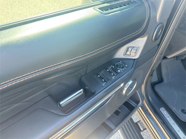 Certified 2023 Ford Expedition Platinum image 19