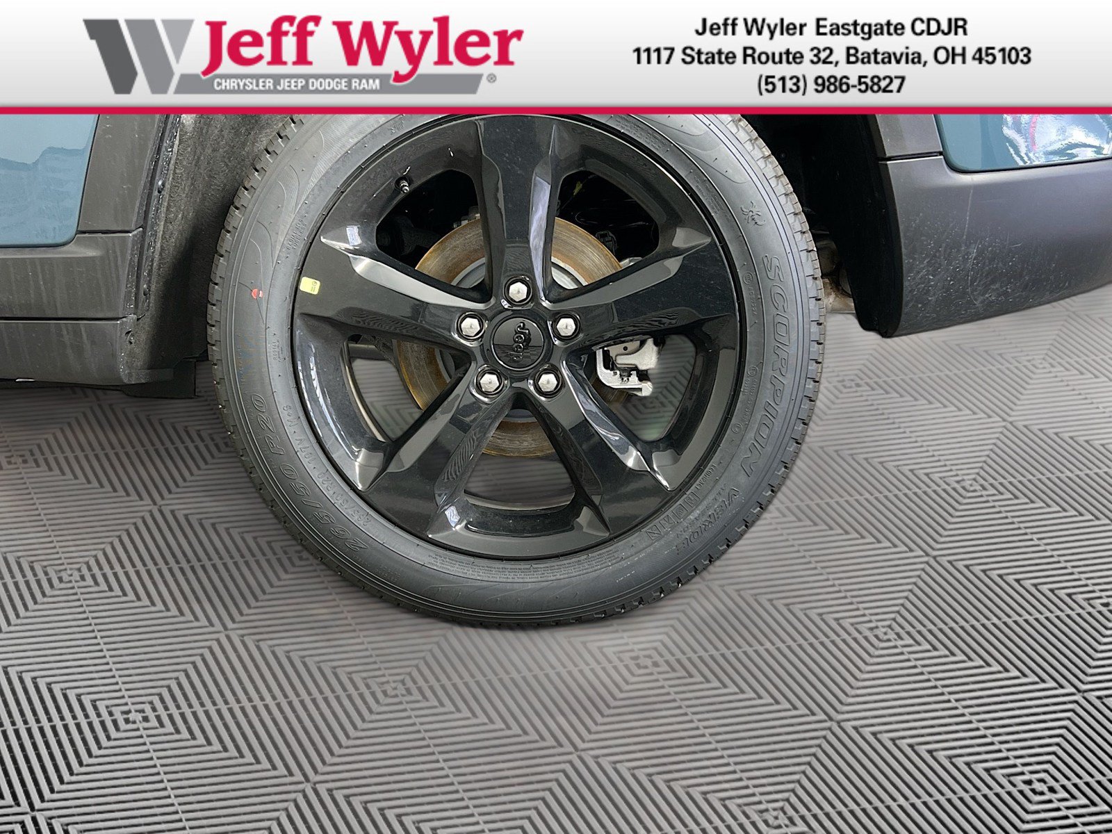 New 2026 Jeep Grand Cherokee Limited w/ Limited Altitude Package AWD/4WD image 34