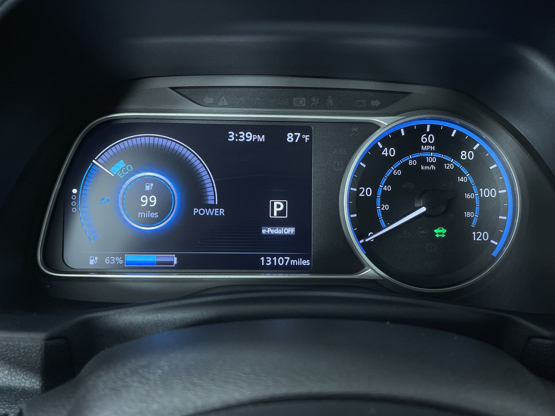 Certified 2025 Nissan Leaf S FWD image 17
