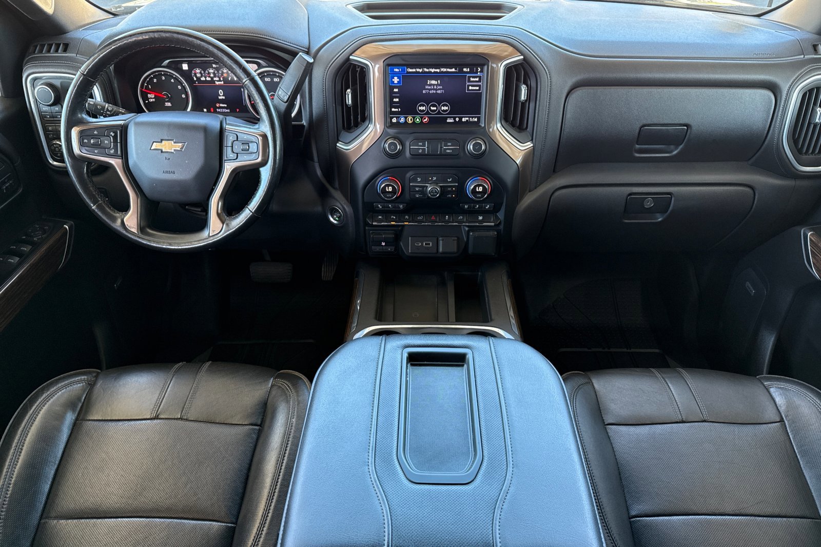 Used 2019 Chevrolet Silverado 1500 High Country w/ Technology Package image 17