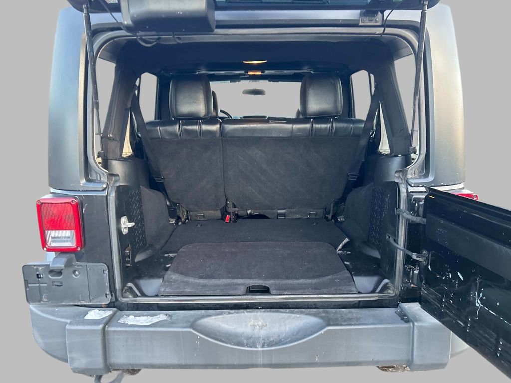 Used 2012 Jeep Wrangler Unlimited Sport image 14