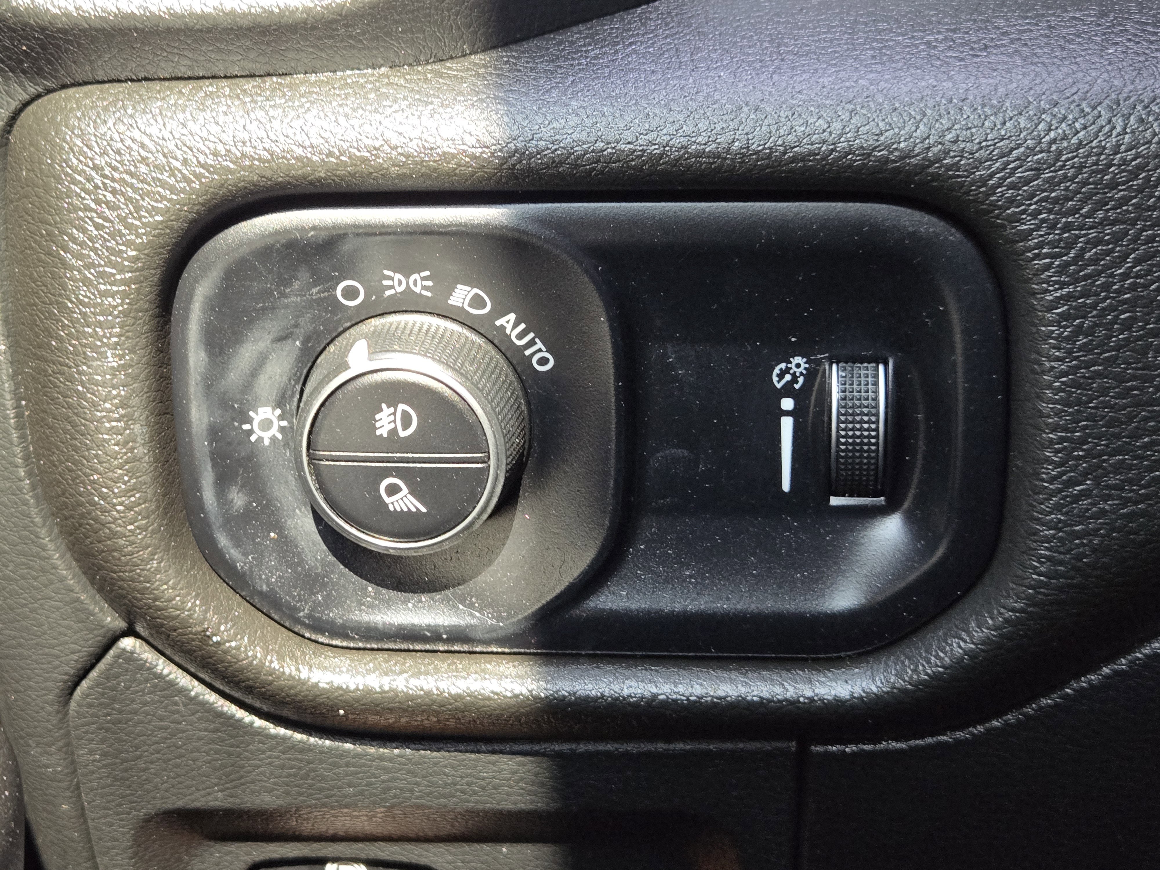 Used 2023 RAM 1500 Tradesman w/ Night Edition image 24