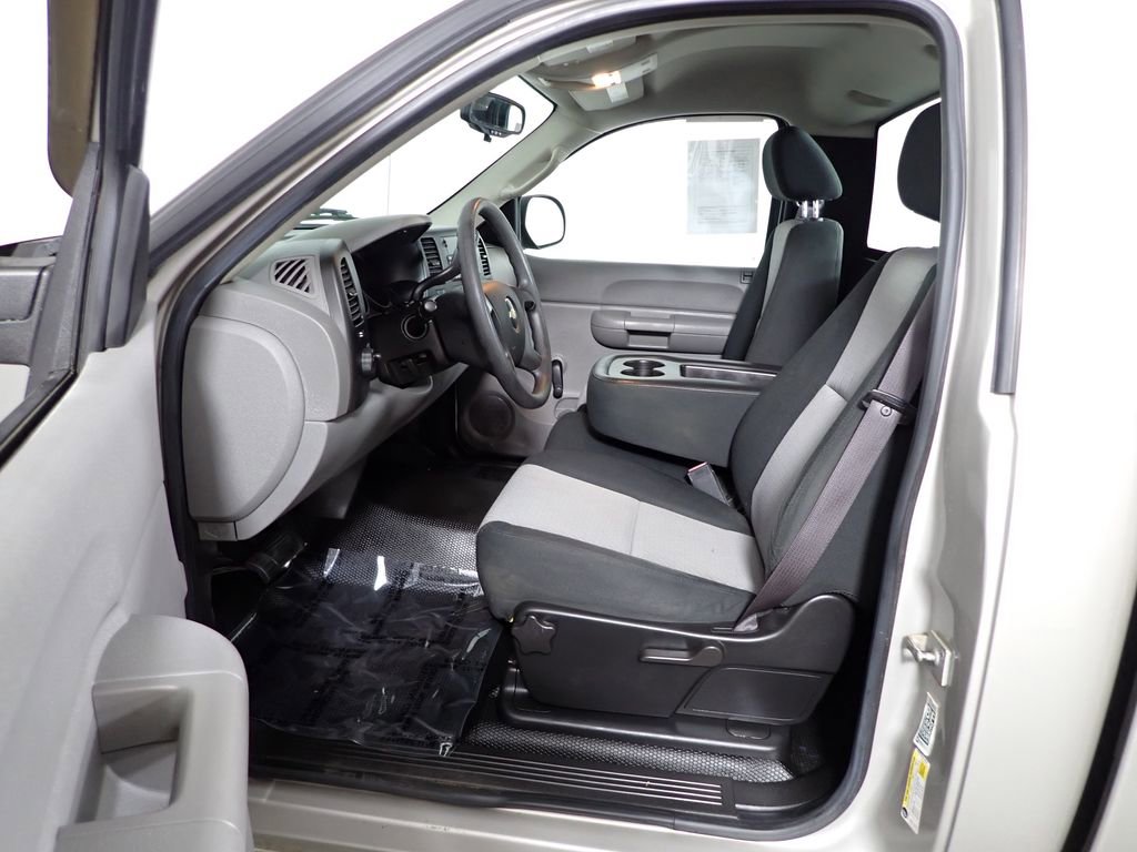 Used 2009 Chevrolet Silverado 1500 W/T image 24