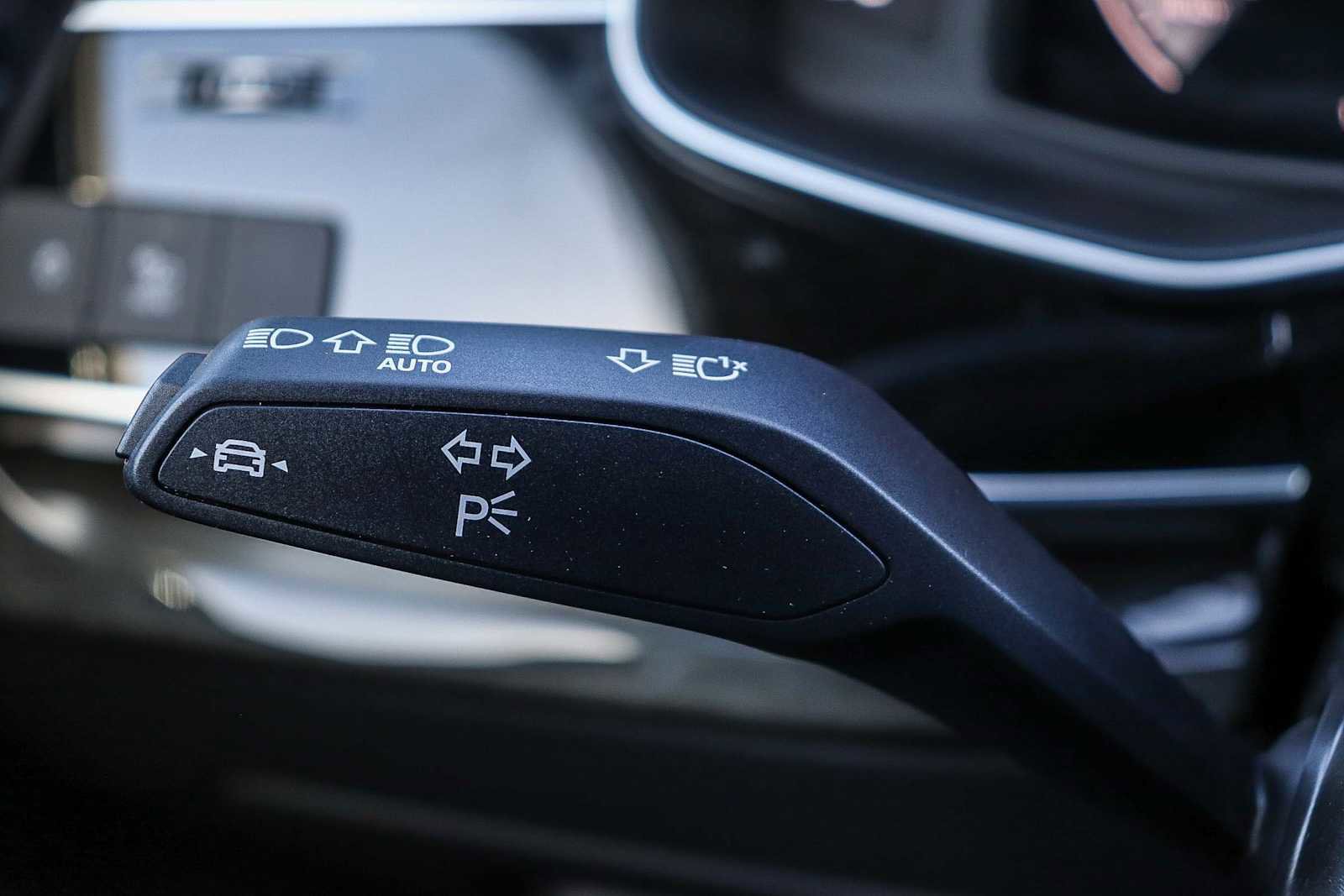 Used 2025 Audi Q7 2.0T Premium w/ Convenience Plus Package image 32