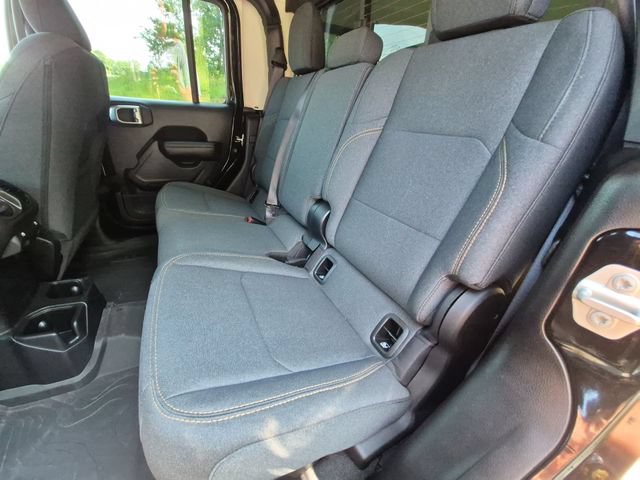 Used 2024 Jeep Gladiator Sport AWD/4WD image 28