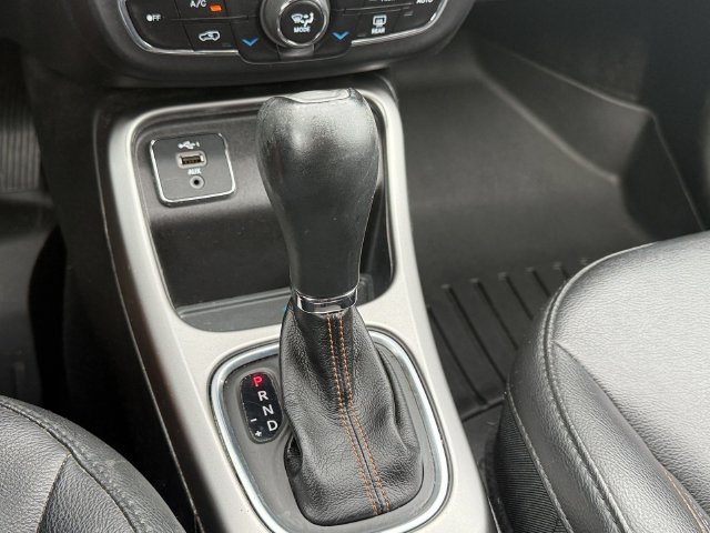 Used 2019 Jeep Compass Latitude w/ Popular Equipment Group FWD image 22