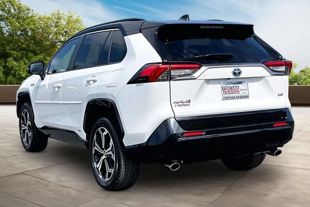Used 2022 Toyota RAV4 XSE w/ Weather Package AWD/4WD image 4
