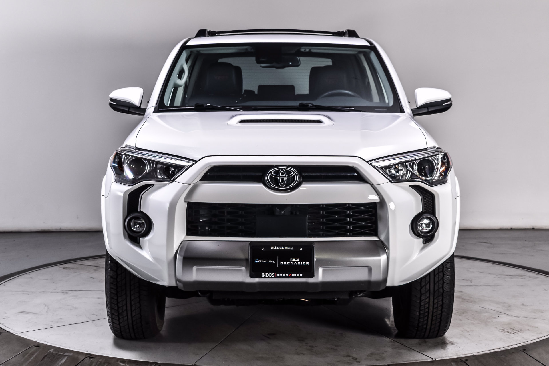 Used 2024 Toyota 4Runner TRD Off-Road Premium w/ Off Road Premium Plus Package AWD/4WD image 3