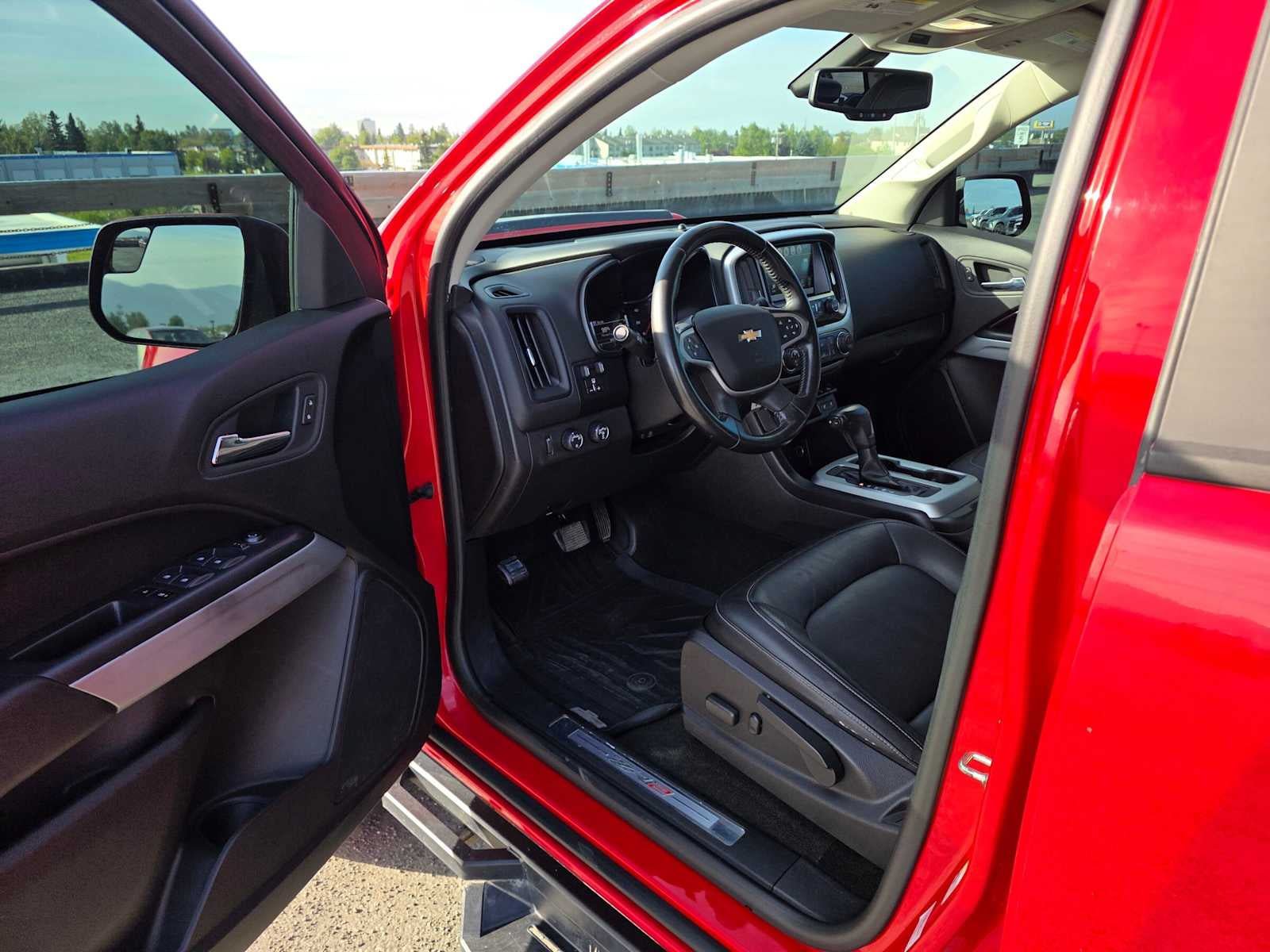 Used 2018 Chevrolet Colorado ZR2 AWD/4WD image 19