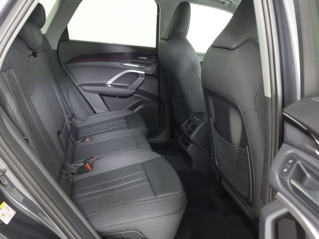 Used 2025 Audi Q5 Premium Plus AWD/4WD image 14