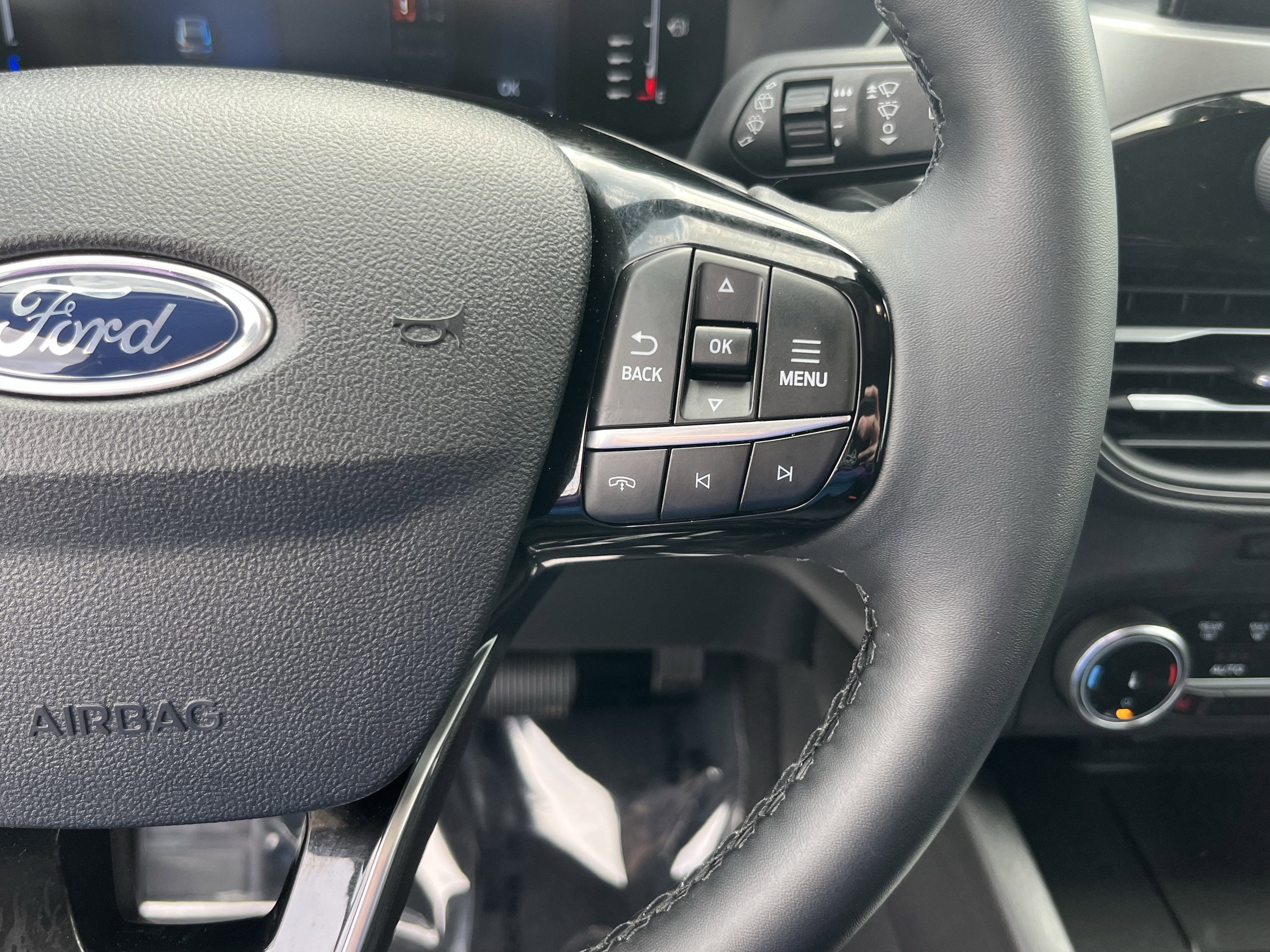 Used 2023 Ford Escape Active image 25