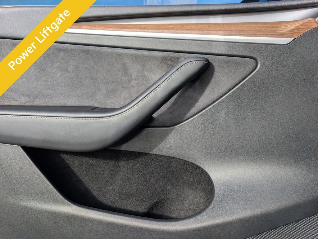 Used 2023 Tesla Model Y Performance image 10