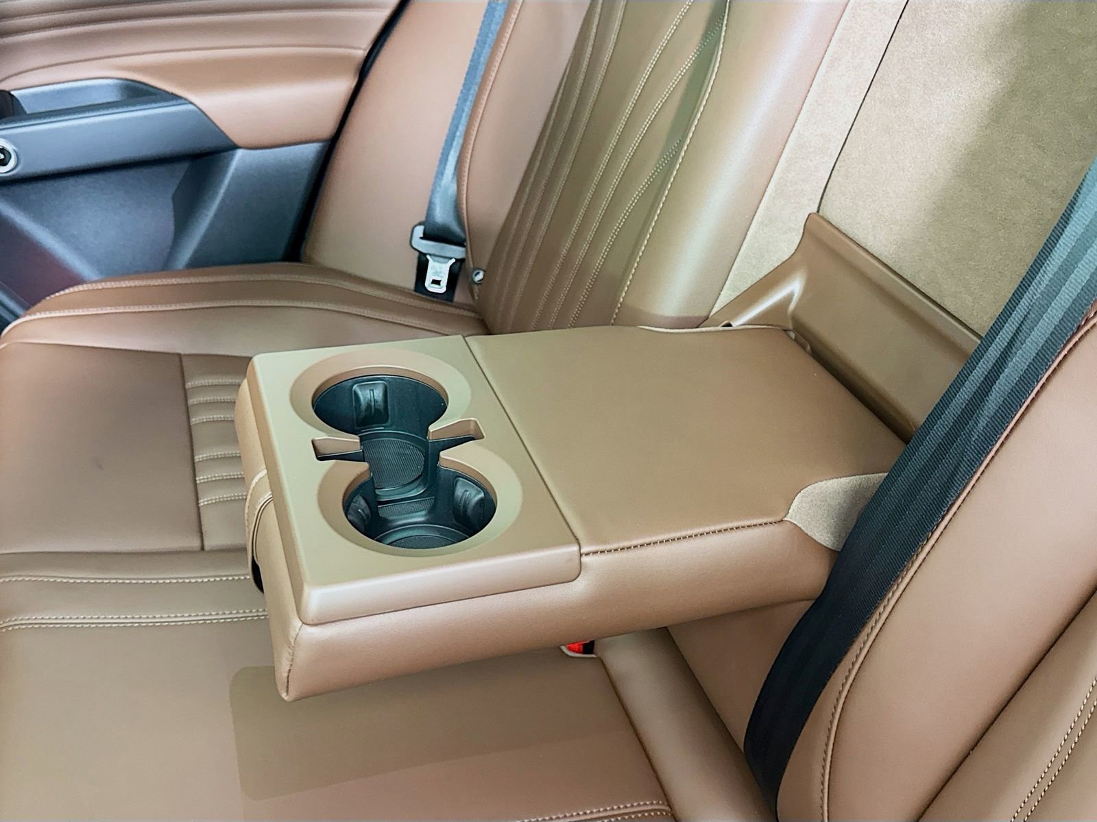 New 2025 Maserati Grecale GT image 26