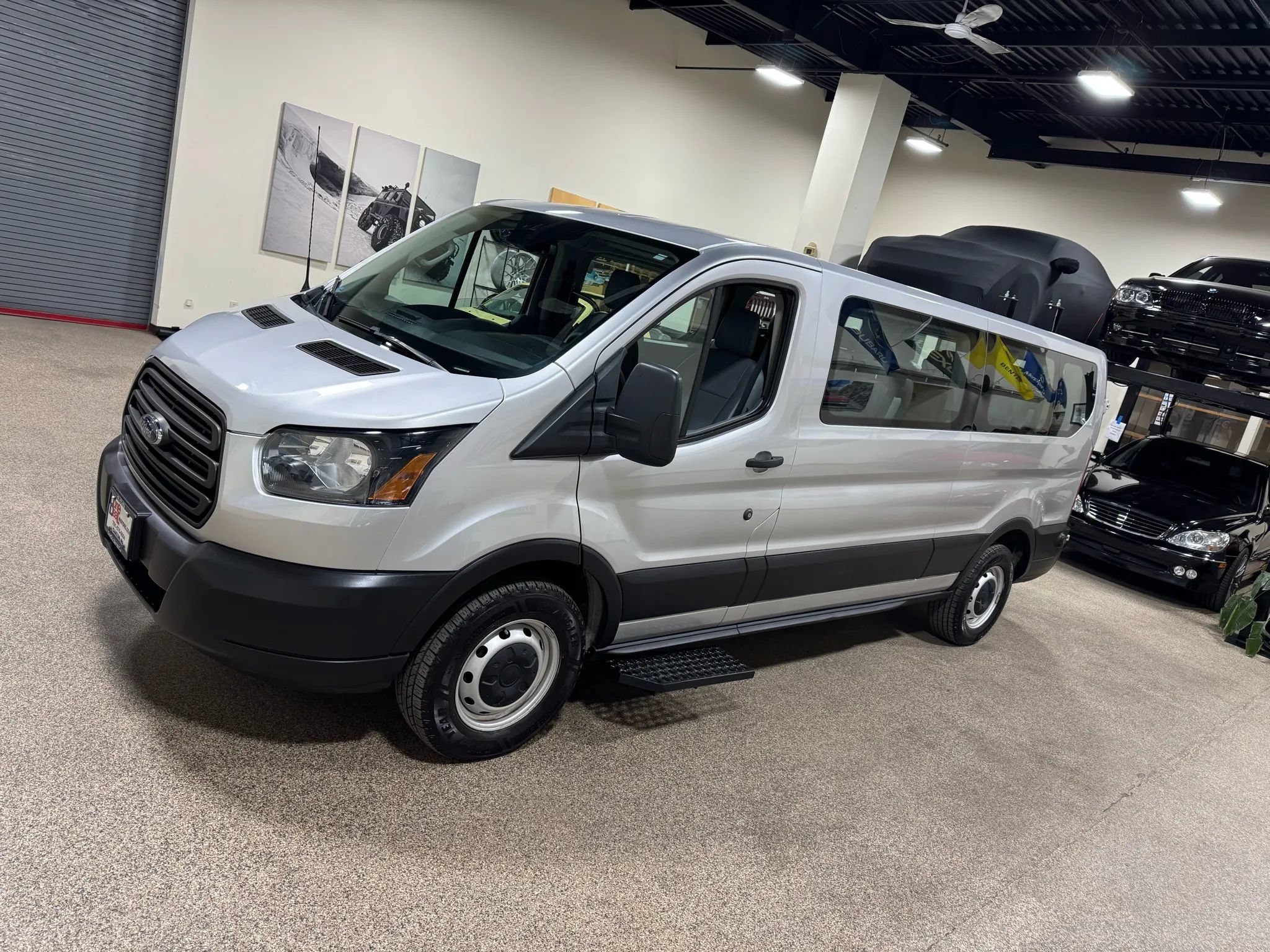 Used 2019 Ford Transit 350 XL RWD image 9