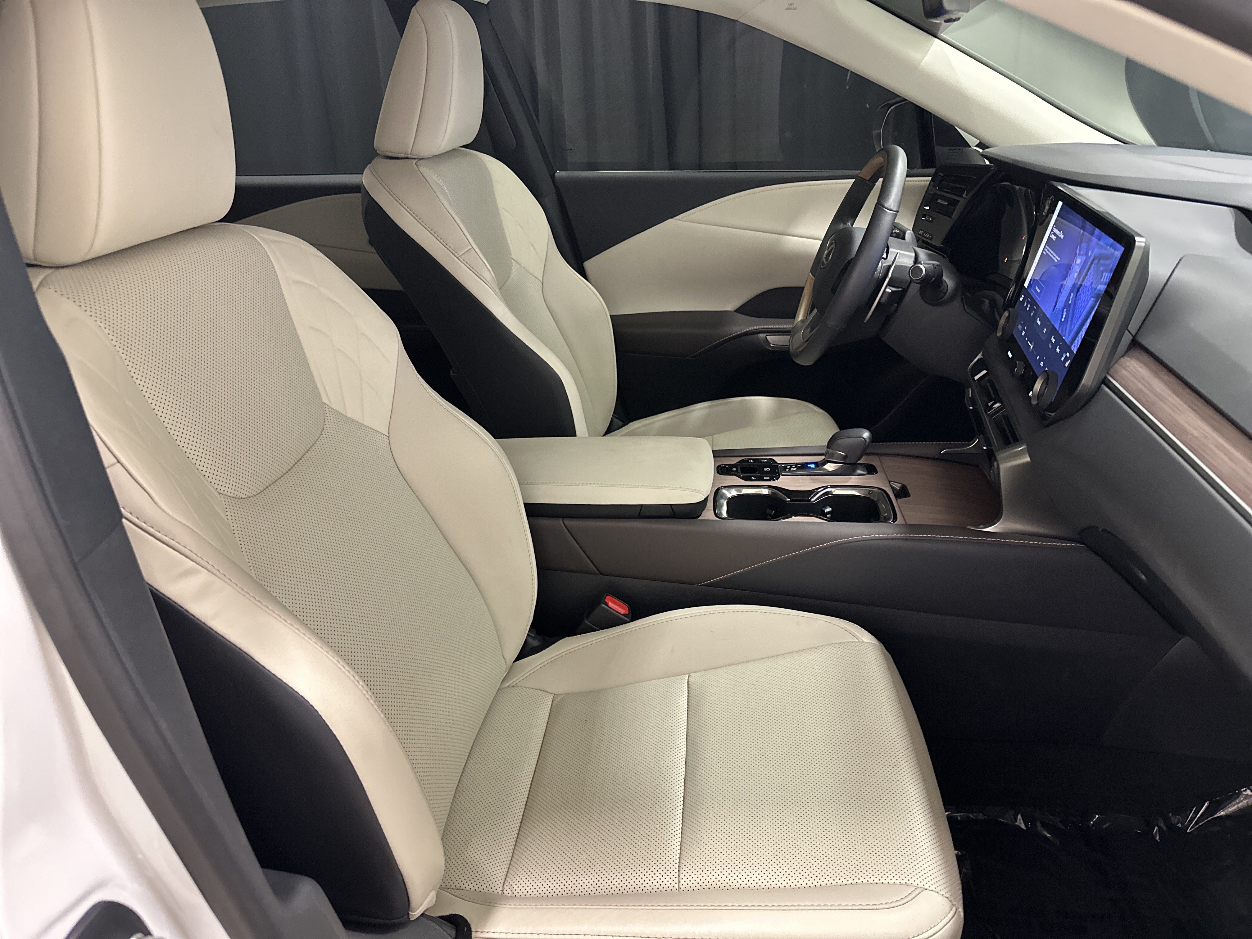 Certified 2024 Lexus RX 350 Premium w/ Accessory Package (K3) AWD/4WD image 33