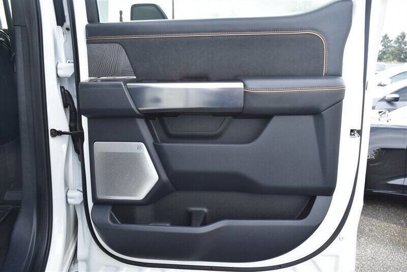 Used 2024 Ford F350 Platinum image 29