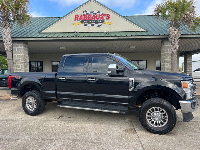 Used 2020 Ford F250 XLT w/ XLT Premium Package image 3