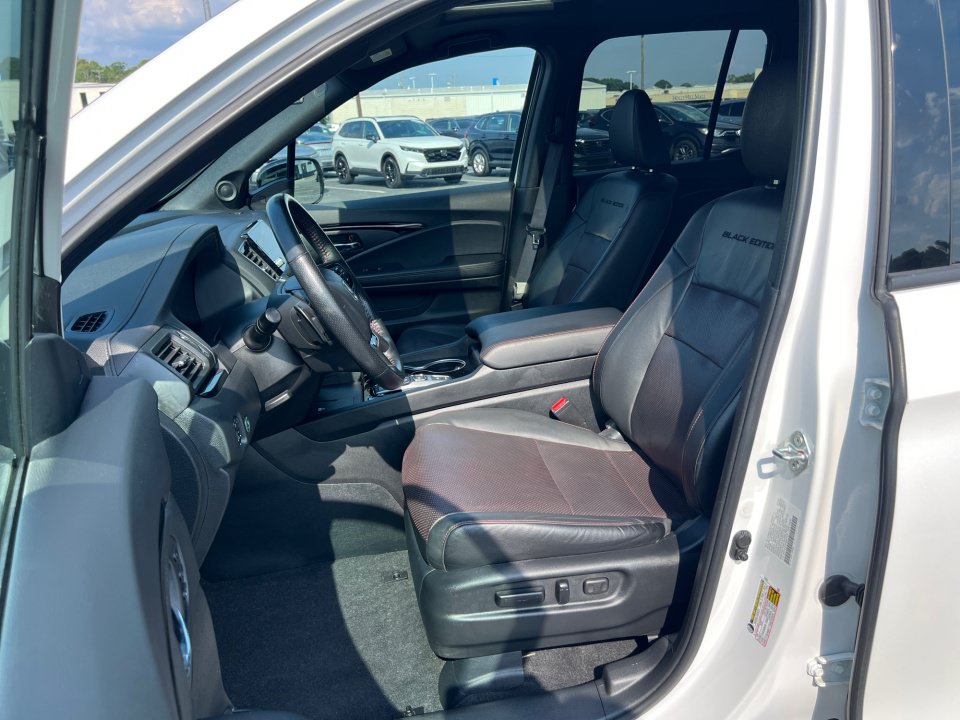 Certified 2024 Honda Ridgeline Black Edition image 30