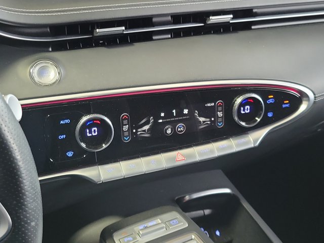 Certified 2022 Genesis GV70 3.5T Sport w/ Sport Prestige Package AWD/4WD image 28