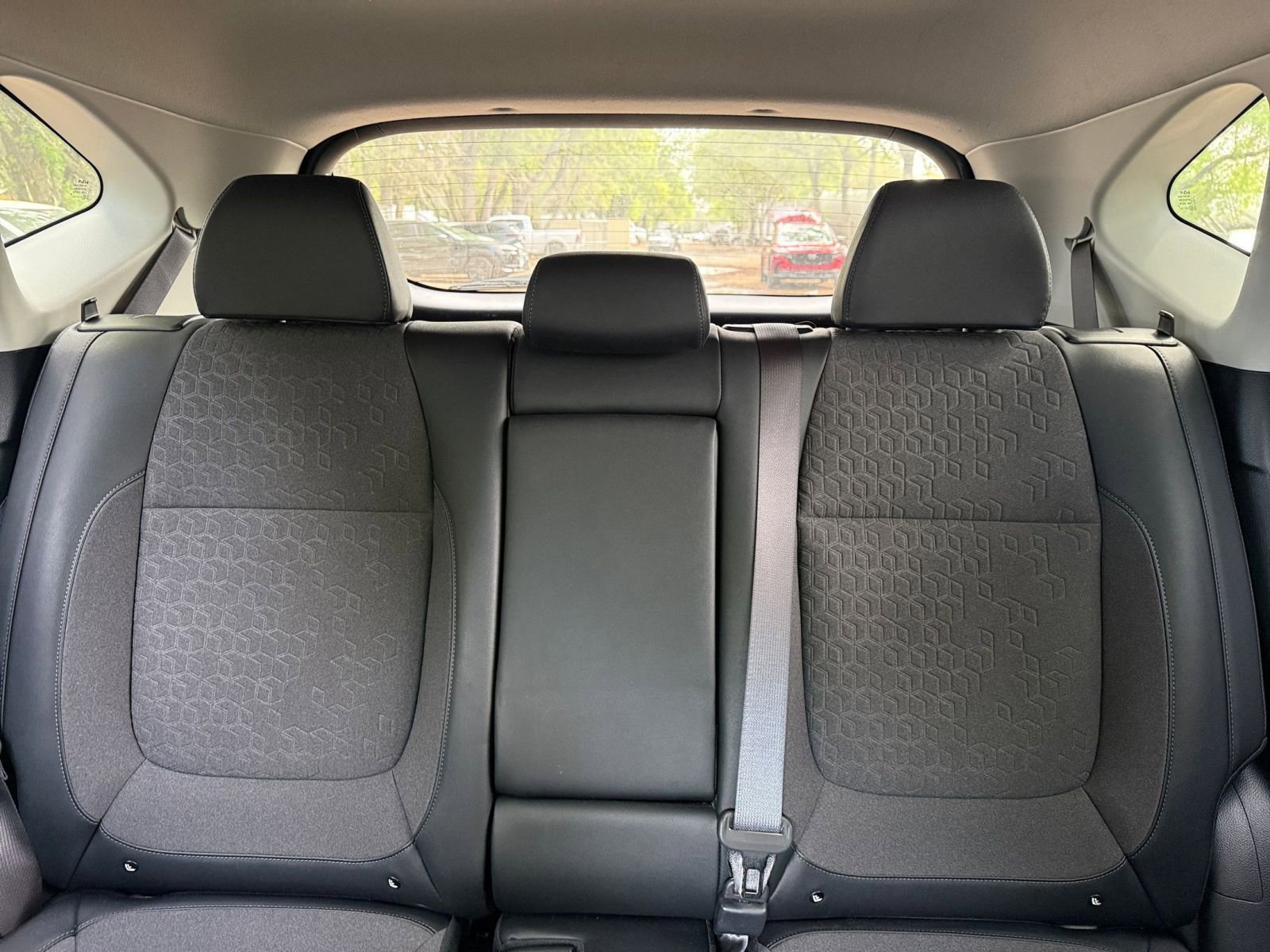 Used 2025 Kia Seltos S image 35