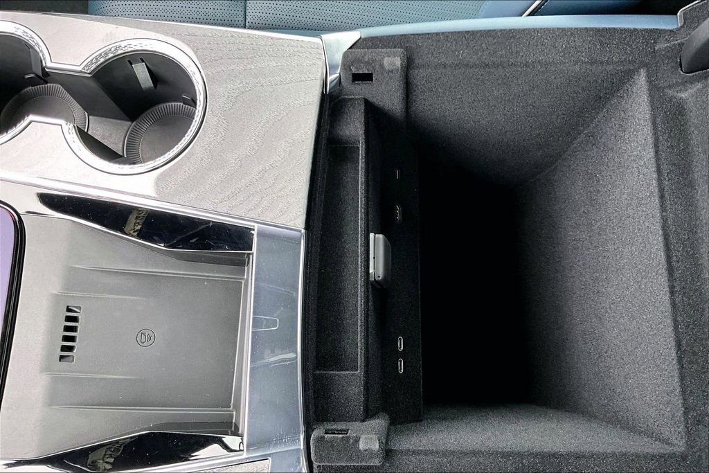 Certified 2026 Cadillac Escalade IQ Sport 2 w/ LPO, Floor Liner Package AWD/4WD image 16