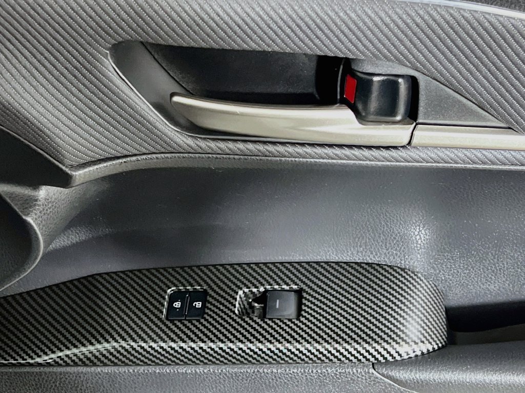 Used 2025 Toyota Camry SE FWD image 29