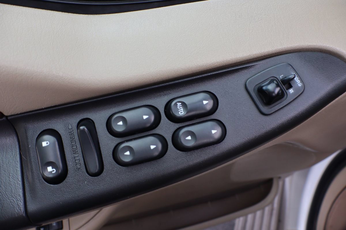 Used 2005 Ford Excursion Eddie Bauer AWD/4WD image 29
