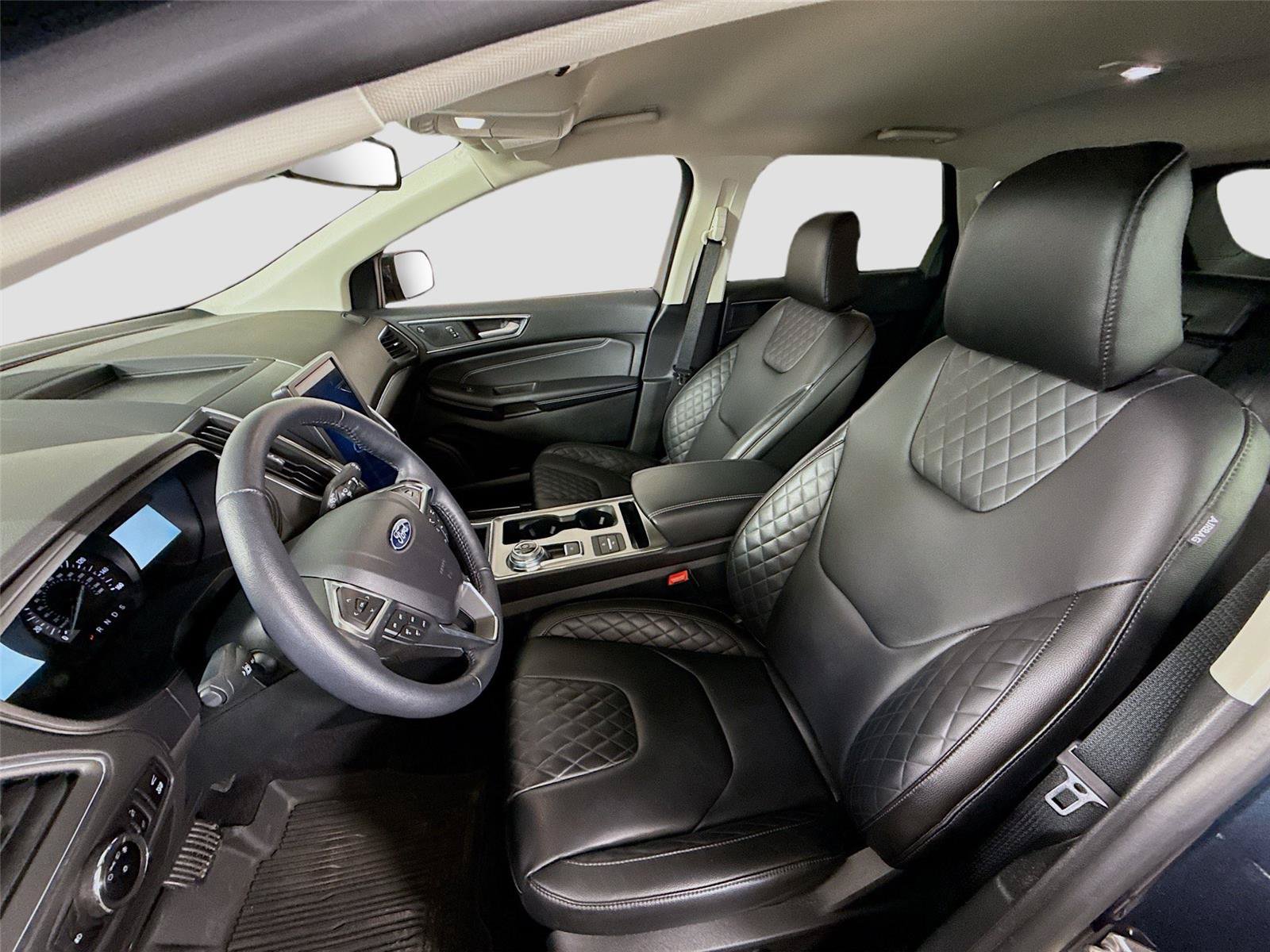 Used 2024 Ford Edge Titanium AWD/4WD image 14