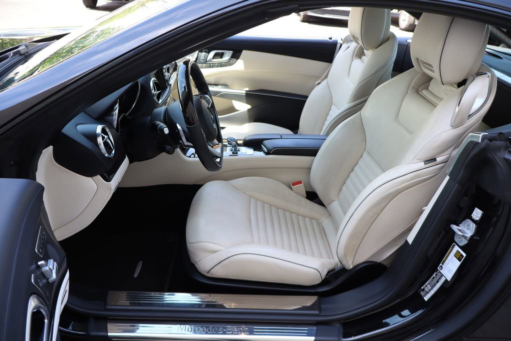 Used 2017 Mercedes-Benz SL 550 image 22