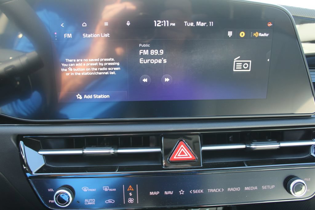 New 2026 Kia Niro FWD image 46