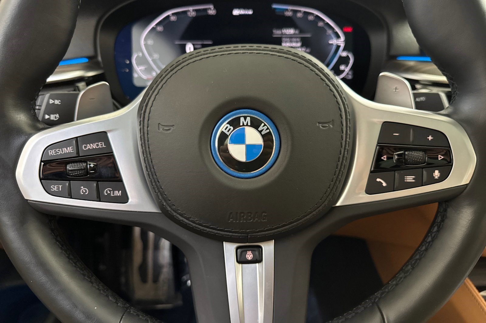 Certified 2023 BMW 530e w/ M Sport Package RWD image 17
