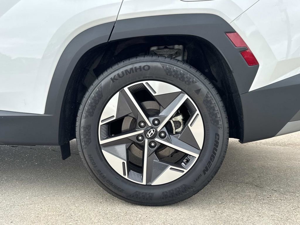 Used 2025 Hyundai Tucson SEL FWD image 8