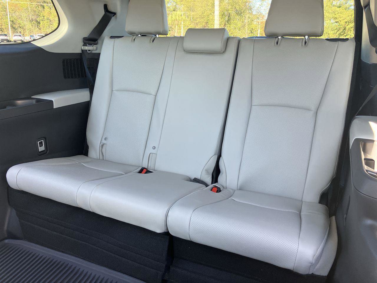 New 2026 Toyota Grand Highlander XLE image 13