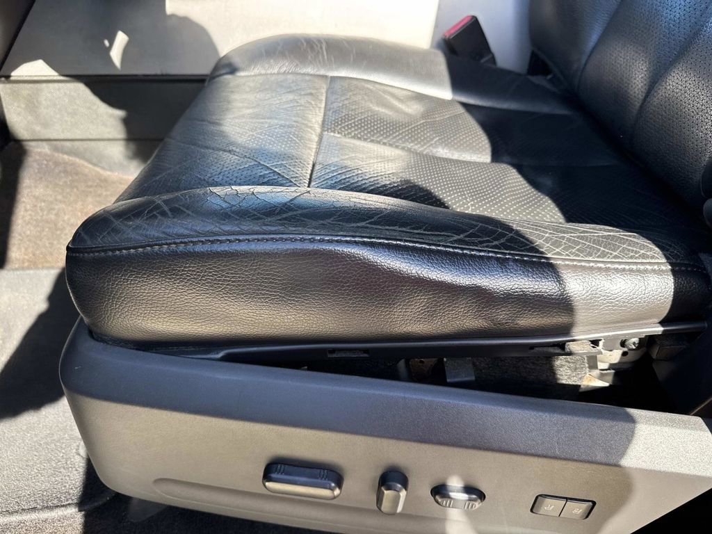 Used 2012 Ford Expedition EL Limited image 19