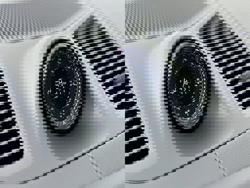 New 2026 Porsche Cayenne Coupe image 17