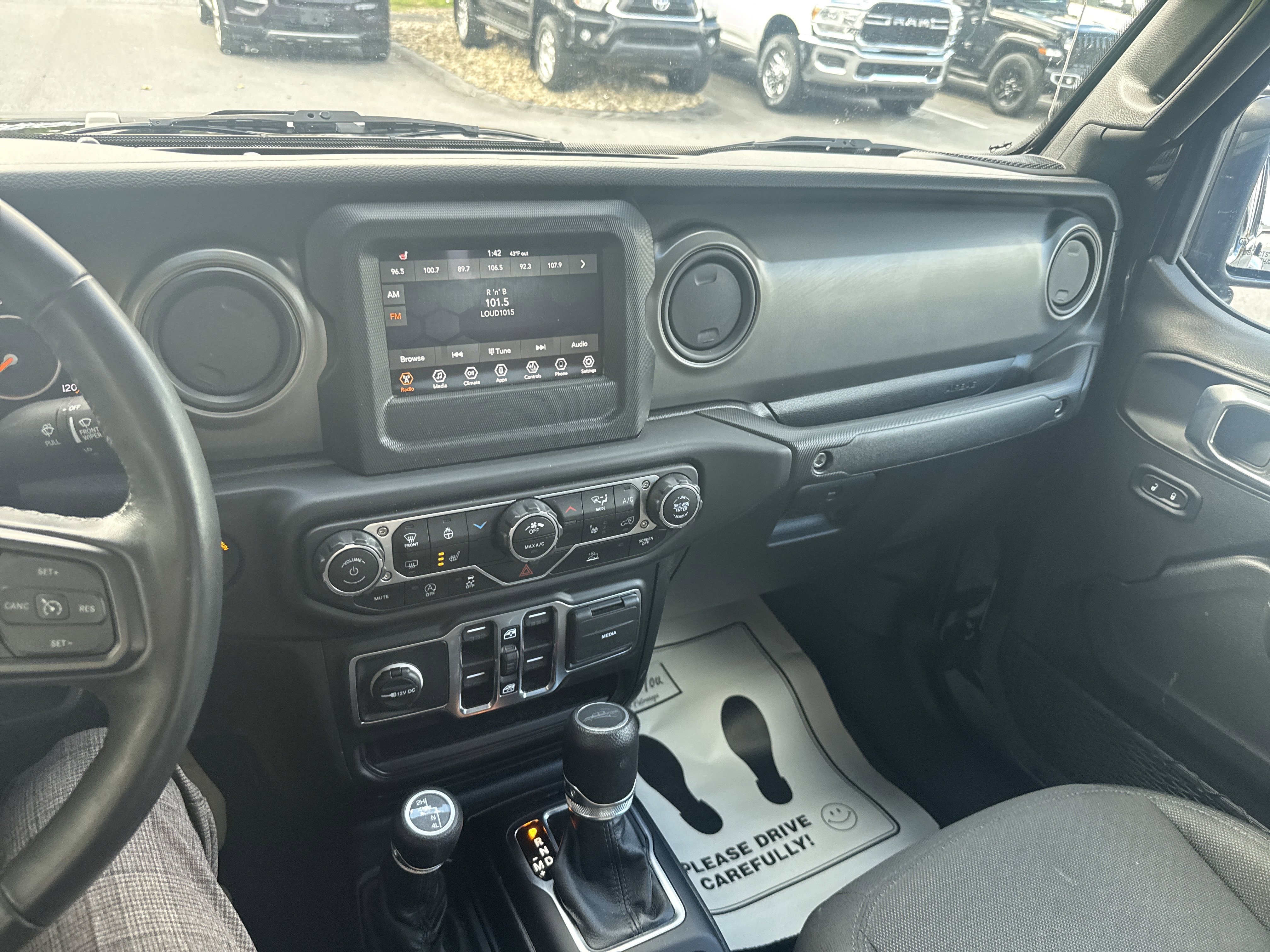 Used 2022 Jeep Gladiator Willys image 22