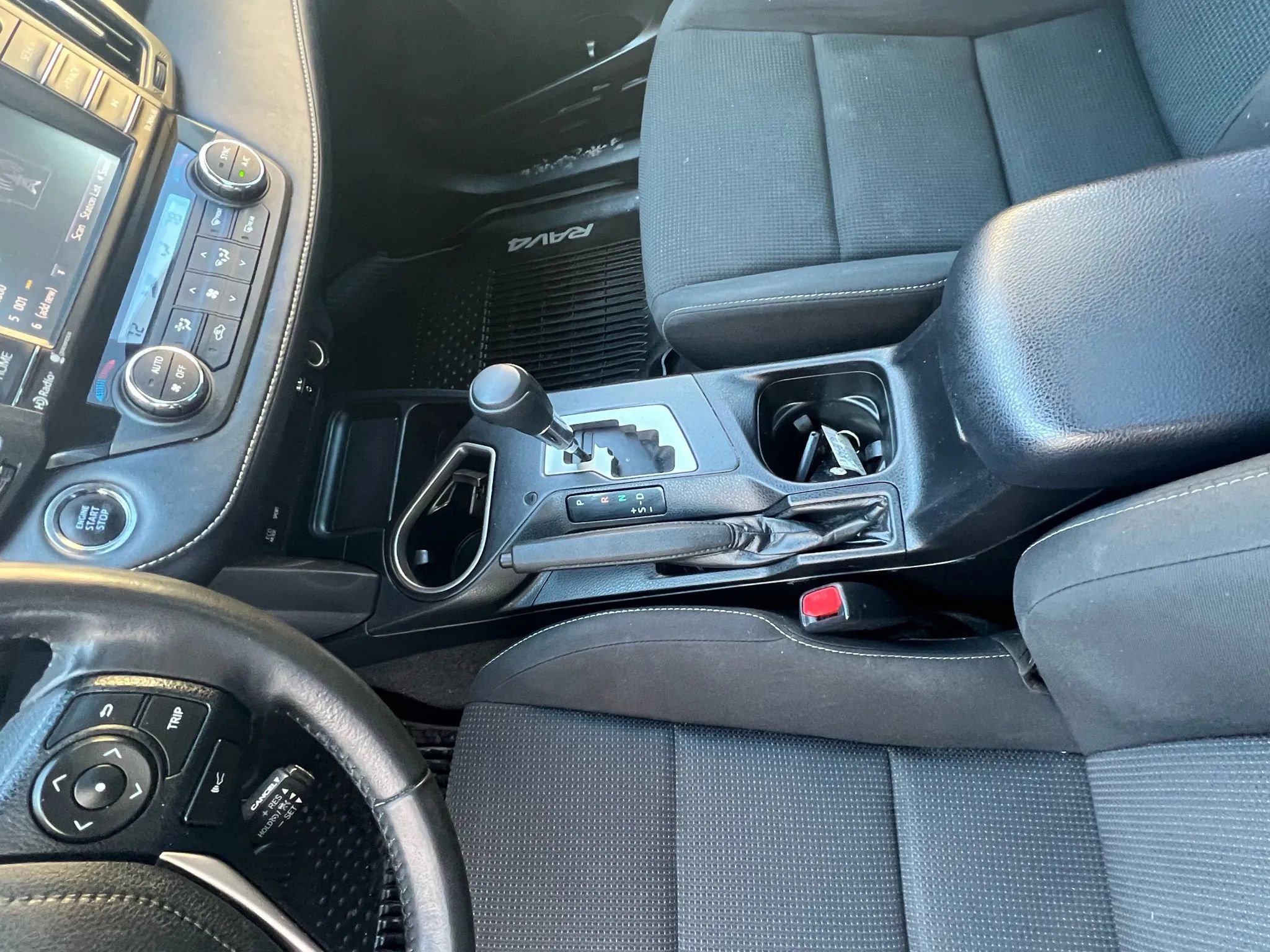 Used 2018 Toyota RAV4 XLE w/ Plus Extra Value Package image 25